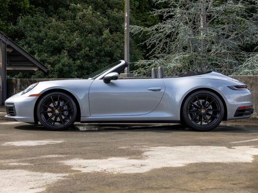 Dolomite Silver Metallic 2021 Porsche 911 Carrera