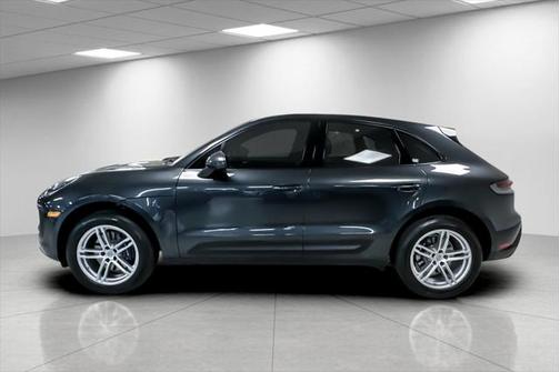 2022 Porsche Macan Base