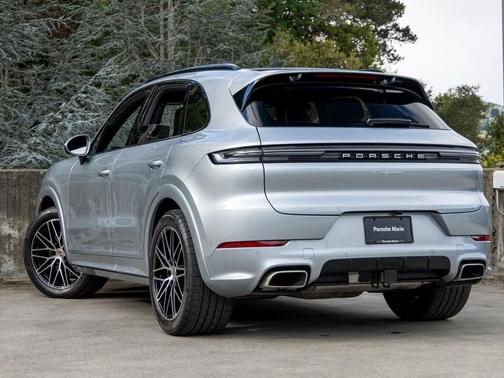 2025 Porsche Cayenne Cayenne