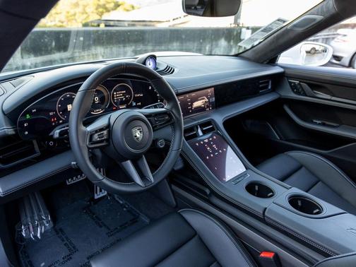 2026 Porsche Taycan Turbo S