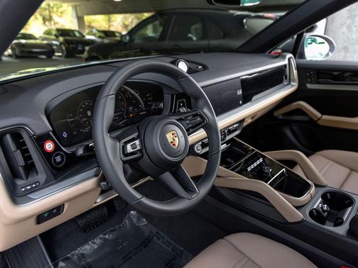 Arctic Grey 2026 Porsche Cayenne Cayenne