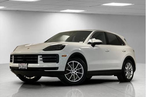 2024 Porsche Cayenne Base (Tiptronic)