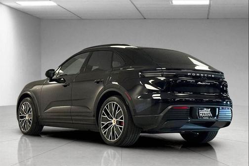 2025 Porsche Macan 4S