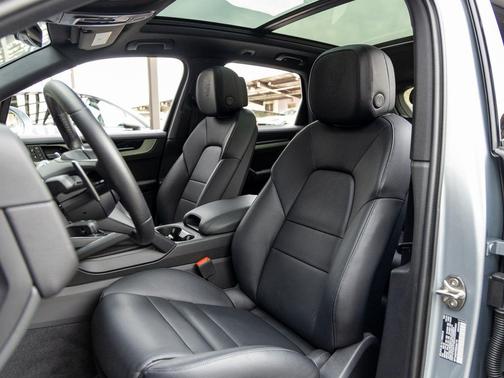 2025 Porsche Cayenne Cayenne