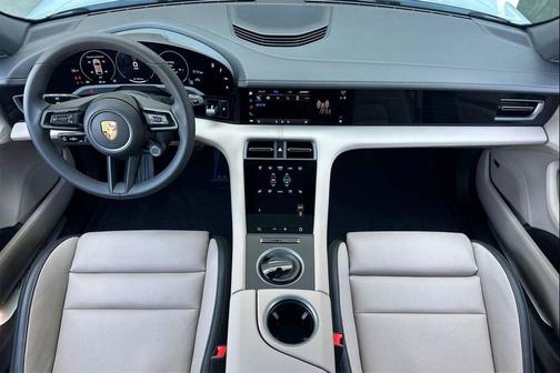 2025 Porsche Taycan 4