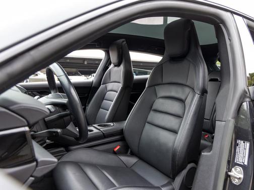 2023 Porsche Taycan 4