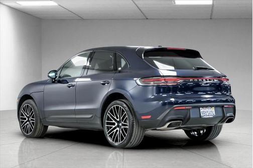 2022 Porsche Macan Base