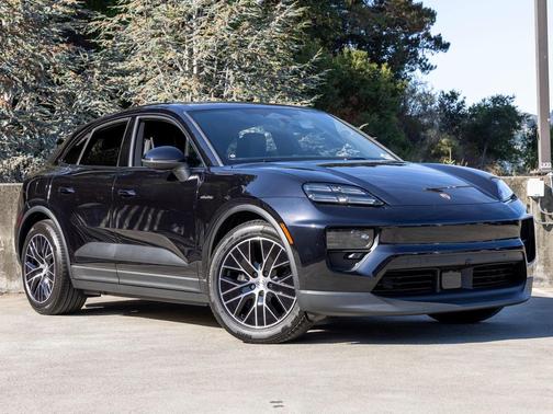 2025 Porsche Macan 4