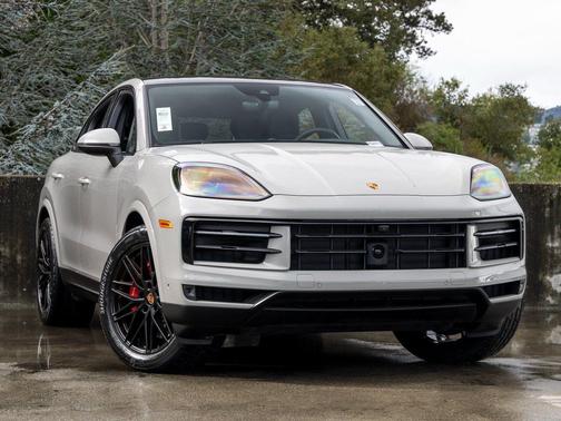 2025 Porsche Cayenne S