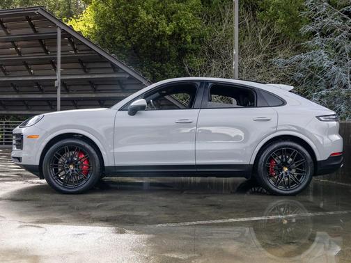 2025 Porsche Cayenne S