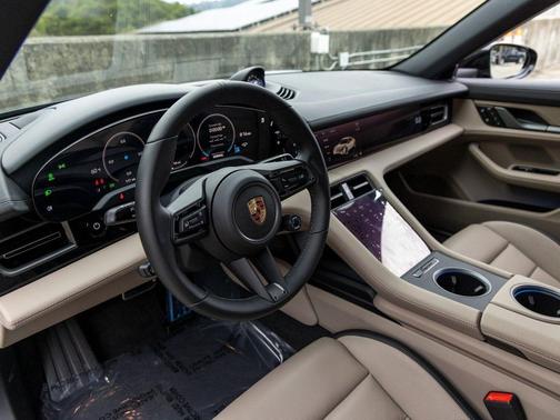 2025 Porsche Taycan 4S