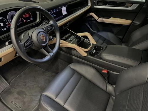 2024 Porsche Cayenne 