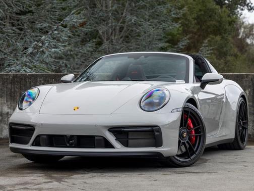 2022 Porsche 911 Targa 4 GTS