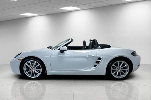 2023 Porsche 718 Boxster T