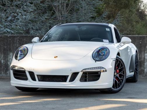 2016 Porsche 911 Carrera GTS