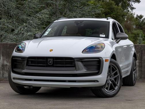 Carrara White Metallic 2026 Porsche Macan T