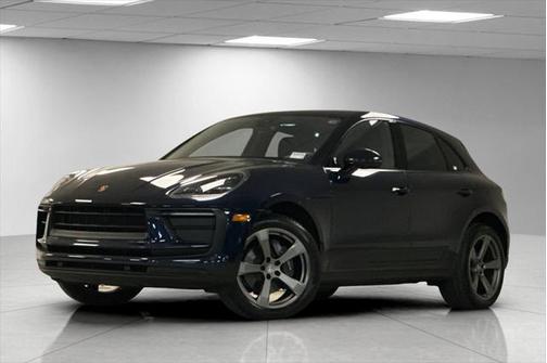 2022 Porsche Macan Base