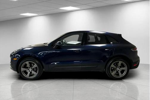2022 Porsche Macan Base
