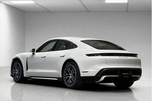 2023 Porsche Taycan Turbo
