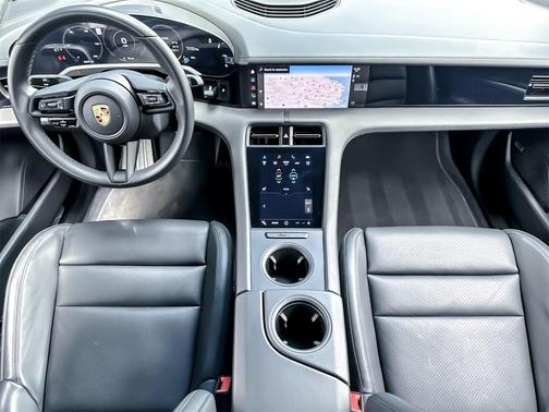 2023 Porsche Taycan Turbo