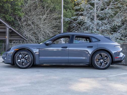 2026 Porsche Taycan Turbo