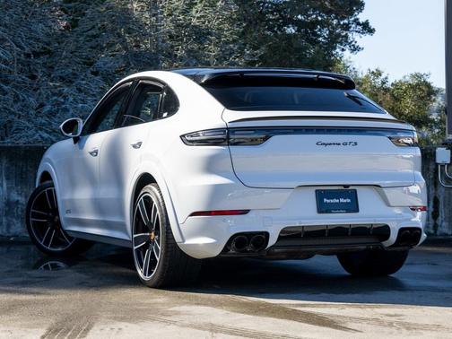2023 Porsche Cayenne GTS