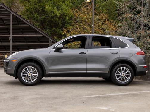 2017 Porsche Cayenne 