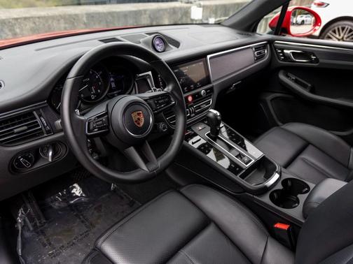 2023 Porsche Macan GTS
