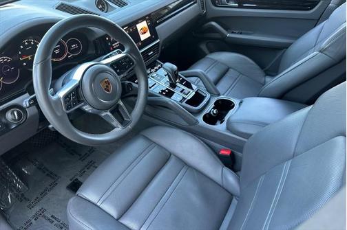 2022 Porsche Cayenne E-Hybrid S