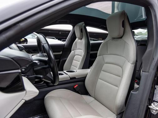 2021 Porsche Taycan Base (A2)
