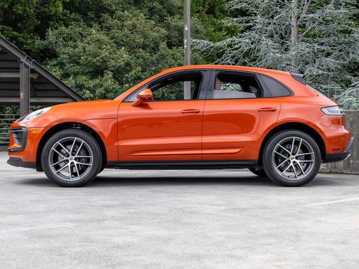 Papaya Metallic 2023 Porsche Macan Macan