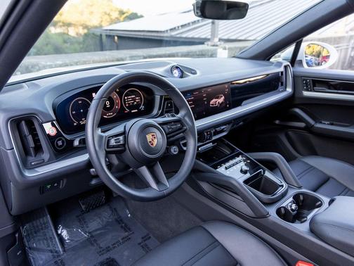2025 Porsche Cayenne Cayenne