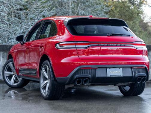 2024 Porsche Macan T