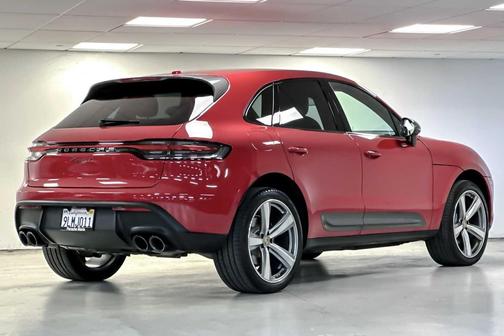 2024 Porsche Macan T