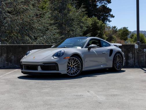 2022 Porsche 911 Turbo