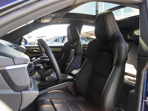 2024 Porsche Macan 4