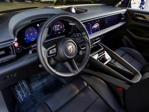 2024 Porsche Macan 4