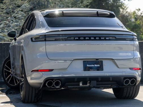 2026 Porsche Cayenne Cayenne S E-Hybrid