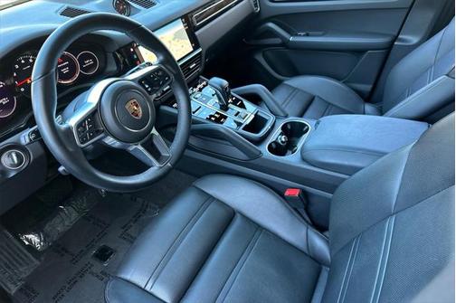 2023 Porsche Cayenne