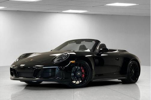 2019 Porsche 911 Carrera 4 GTS