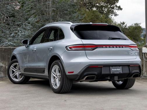 2025 Porsche Macan 