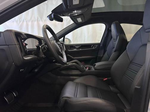 2025 Porsche Cayenne Cayenne Turbo E-Hybrid