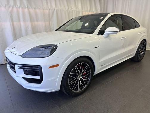 2025 Porsche Cayenne Cayenne Turbo E-Hybrid