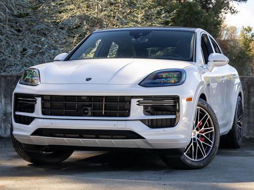 2025 Porsche Cayenne Turbo