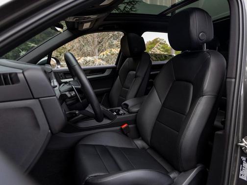 2025 Porsche Cayenne