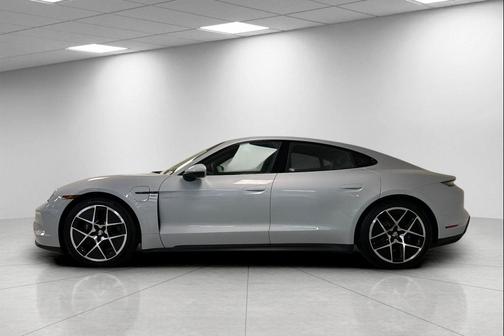 2025 Porsche Taycan 4