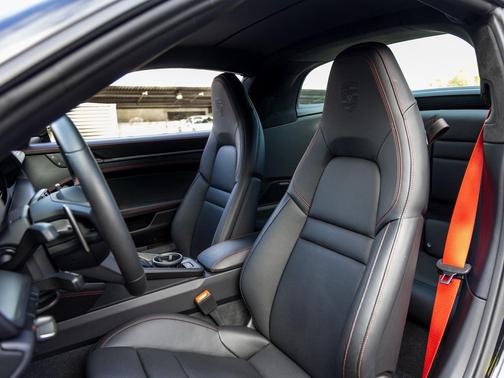 2024 Porsche 911 Targa 4 GTS