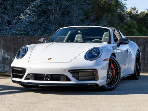 2024 Porsche 911 Targa 4 GTS
