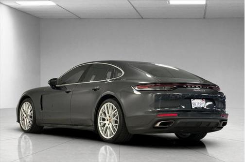 2023 Porsche Panamera 4