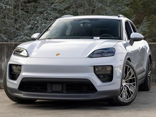 2025 Porsche Macan Electric
